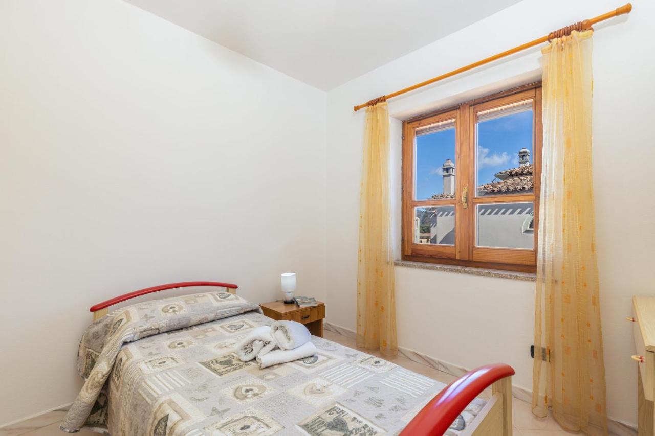 Apartamento Casa A Due Passi Dal Mare Àrbatax Exterior foto
