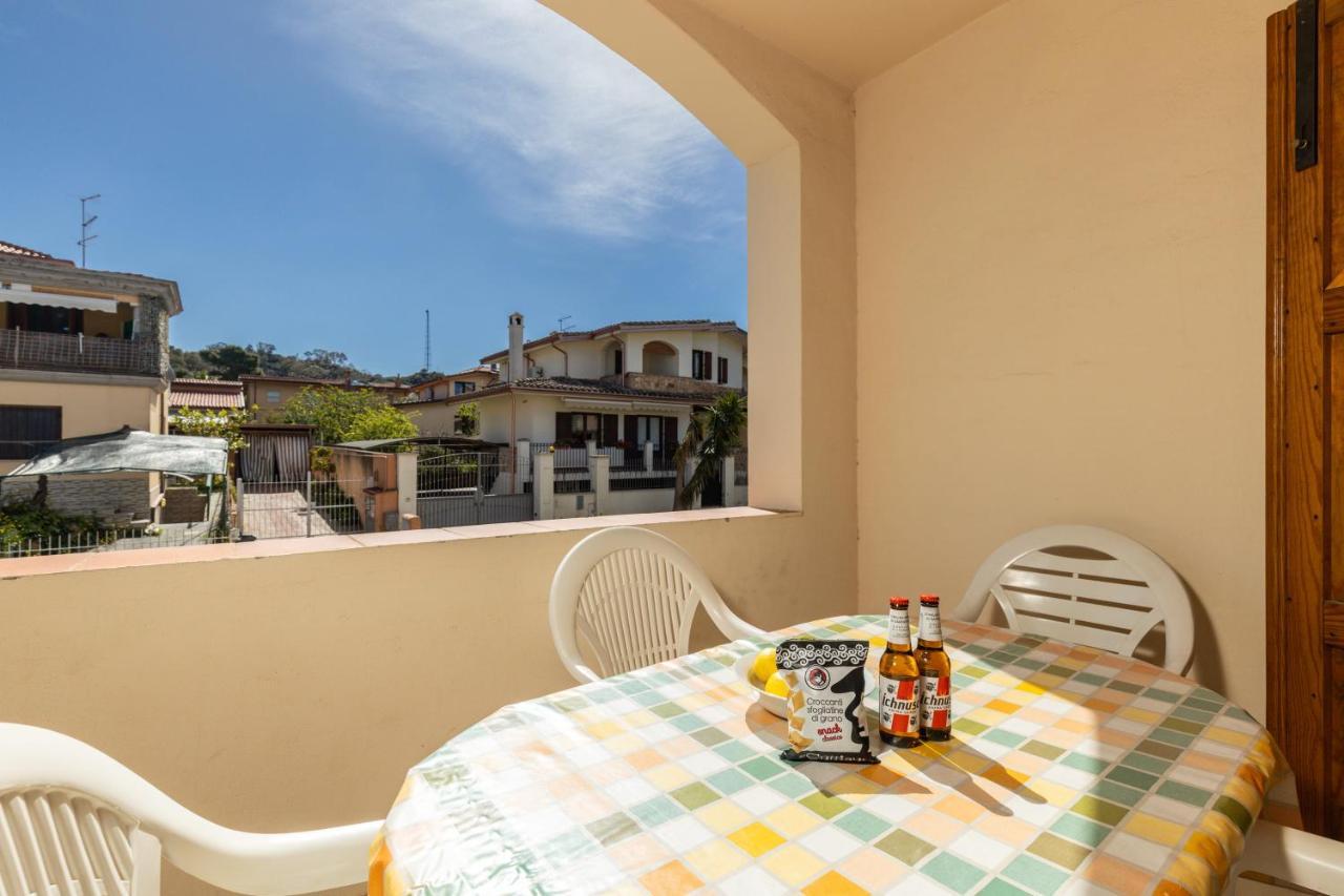 Apartamento Casa A Due Passi Dal Mare Àrbatax Exterior foto