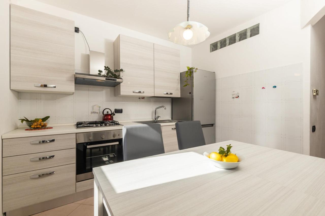 Apartamento Casa A Due Passi Dal Mare Àrbatax Exterior foto