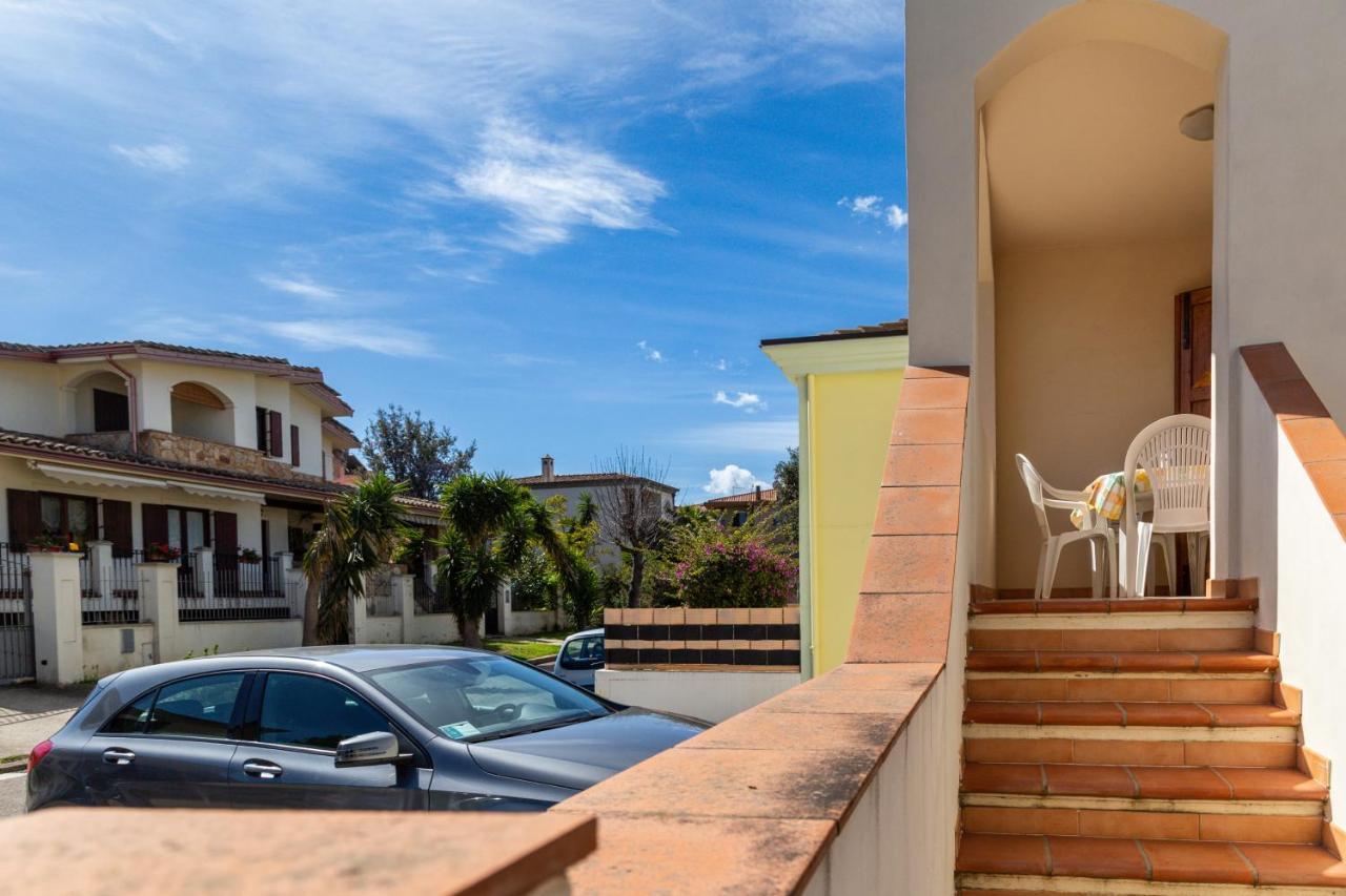 Apartamento Casa A Due Passi Dal Mare Àrbatax Exterior foto