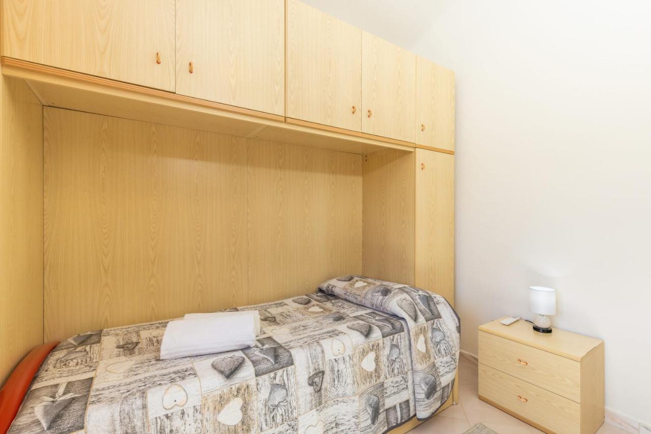 Apartamento Casa A Due Passi Dal Mare Àrbatax Exterior foto